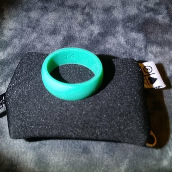 Qalo Silicone wedding band/ Teal color/ size 14 - Picture 3 of 3